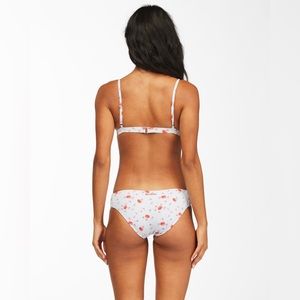 Billabong 🏝️ Ditsy Floral On the Path Lowrider Bikini Bottoms